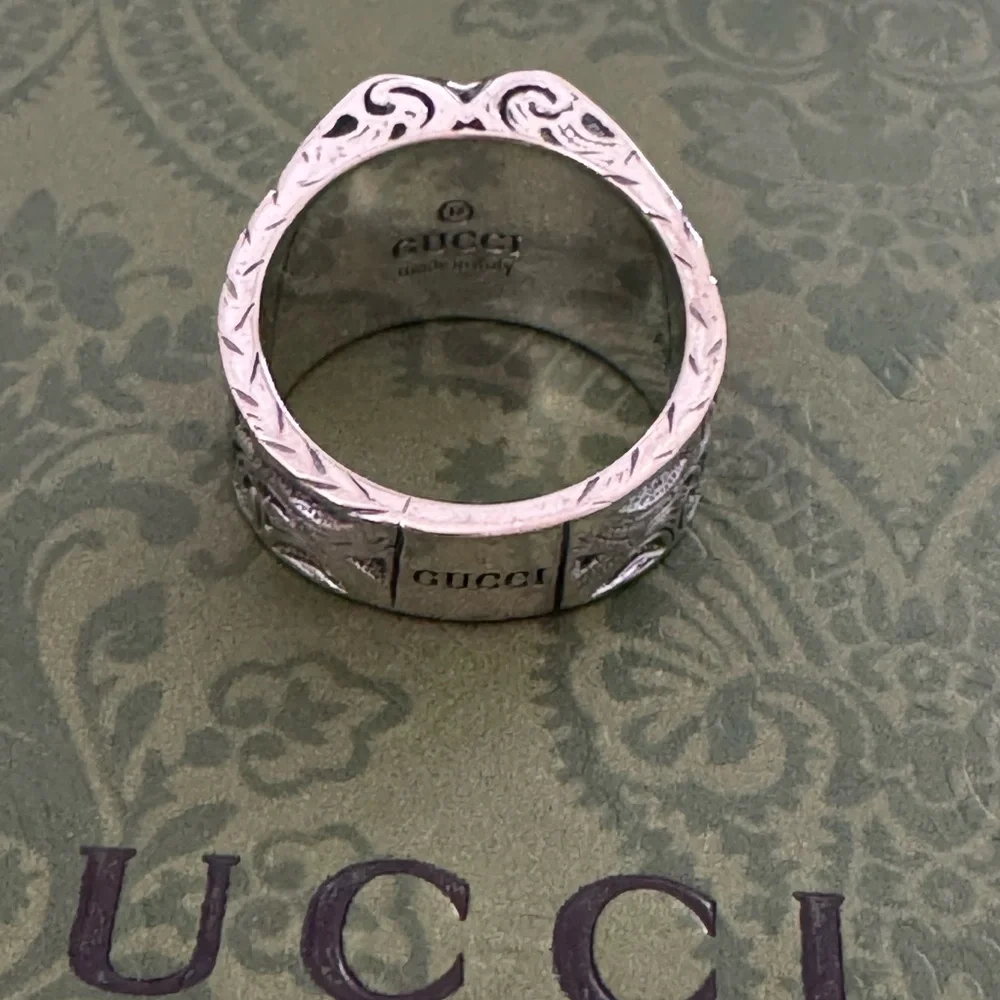 Gorgeous Gucci Silver Beaded Heart Ring‎ Size 6 3/4 NWT